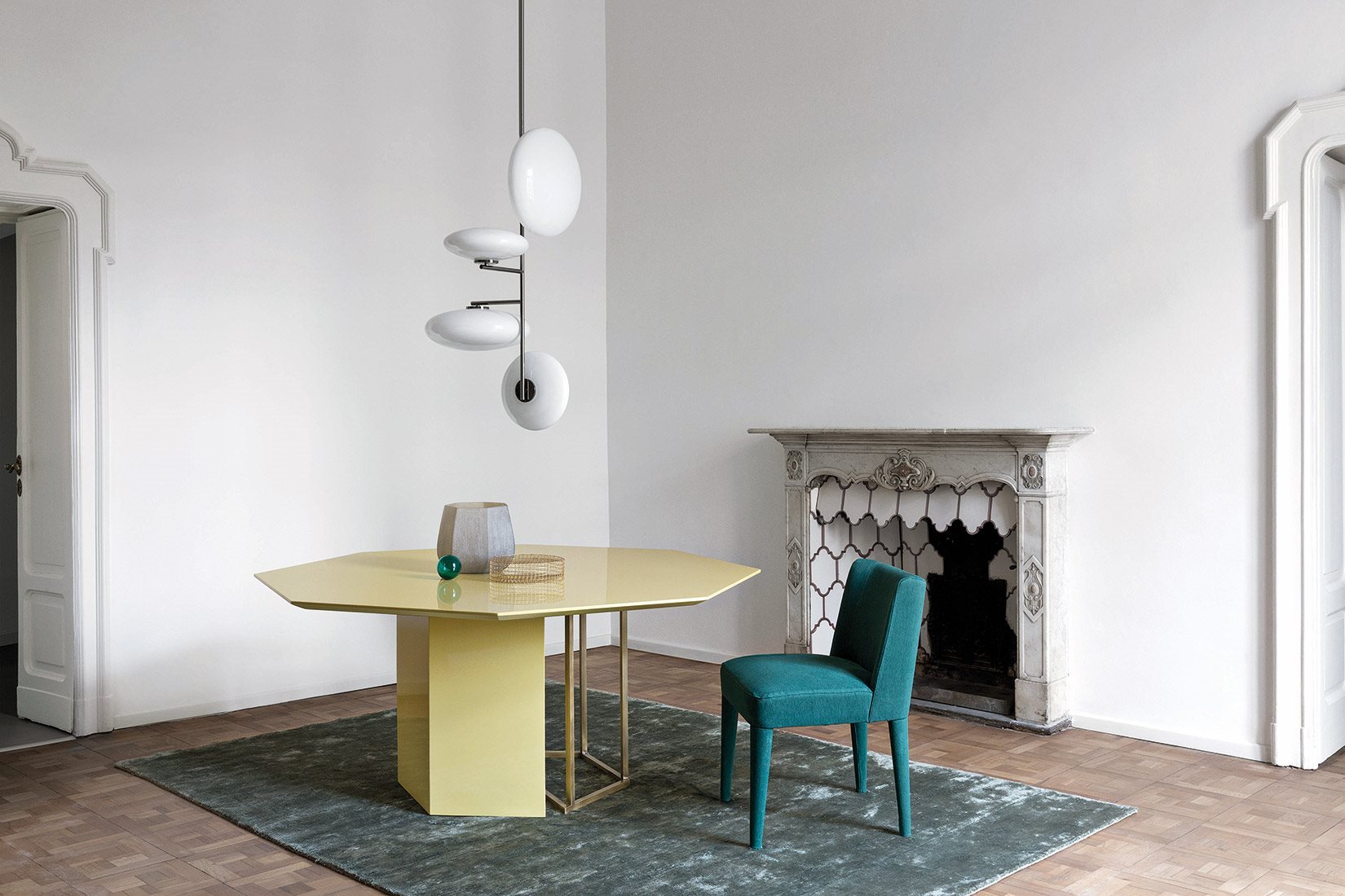 PLINTO ZK - EDITIONS 餐桌