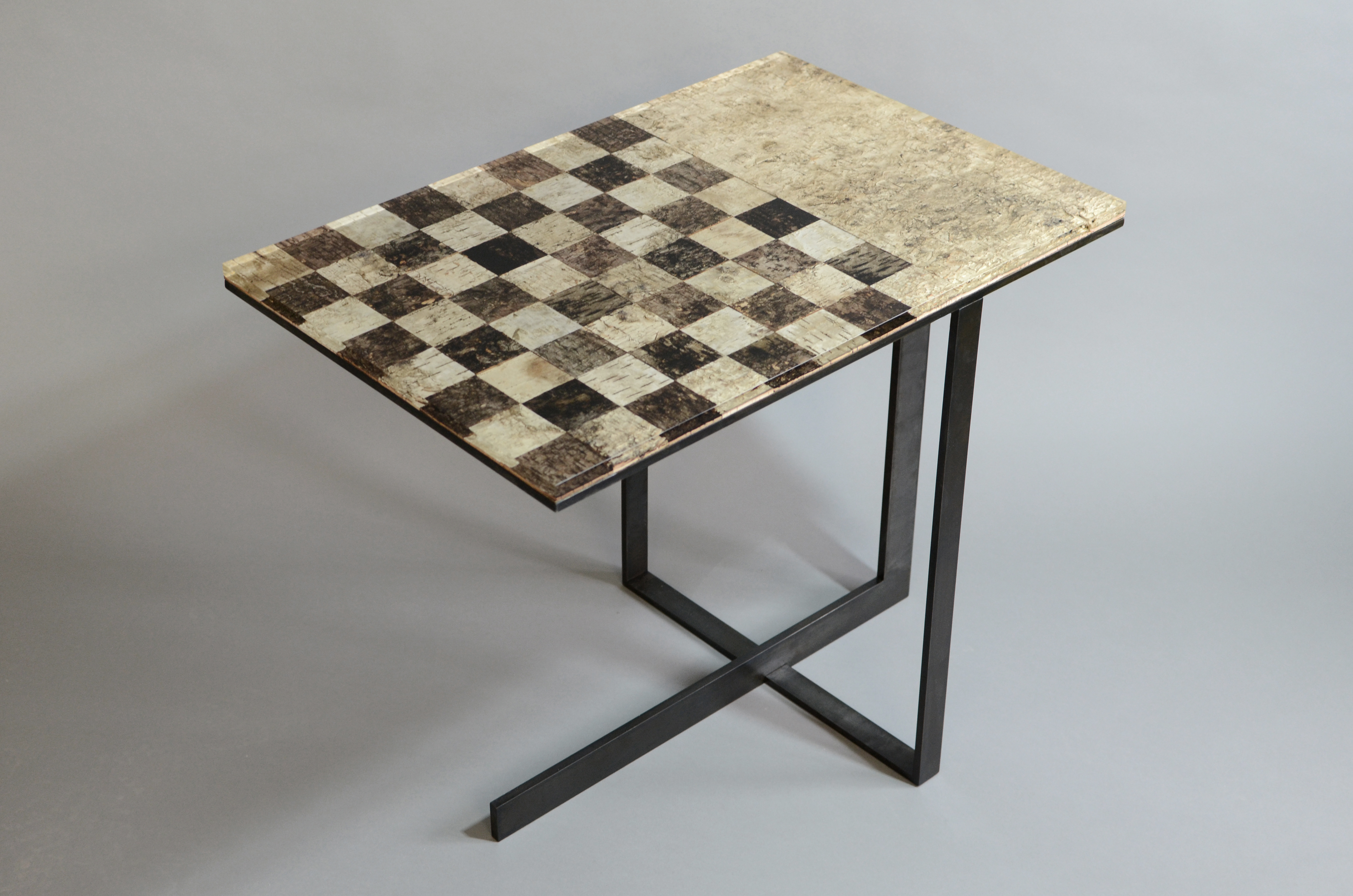 alcarolCHESS SIDE TABLE边几