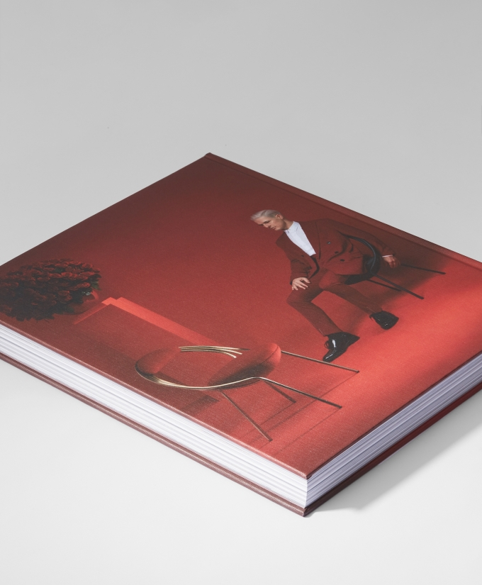 Lee BroomAVAILABLE NOW书籍